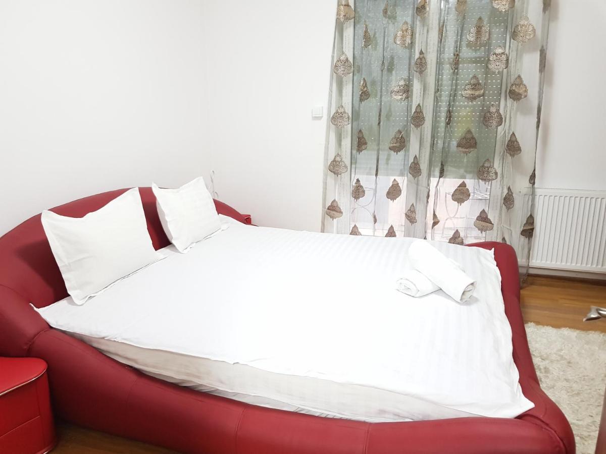 Arena Nationala Megamall Monza Apartment *